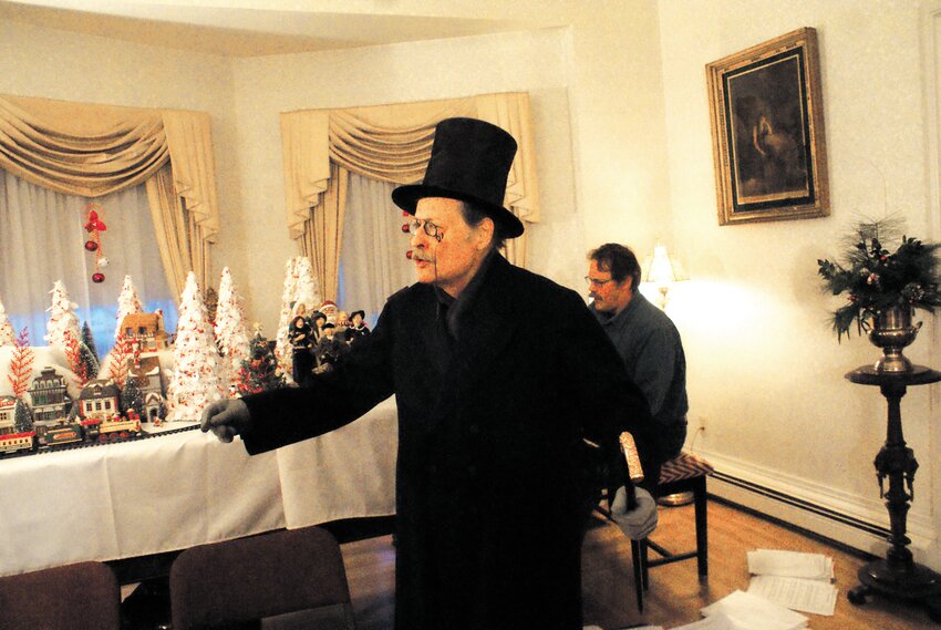 Historical Society fills Sprague Mansion with Cheer Warwick Beacon